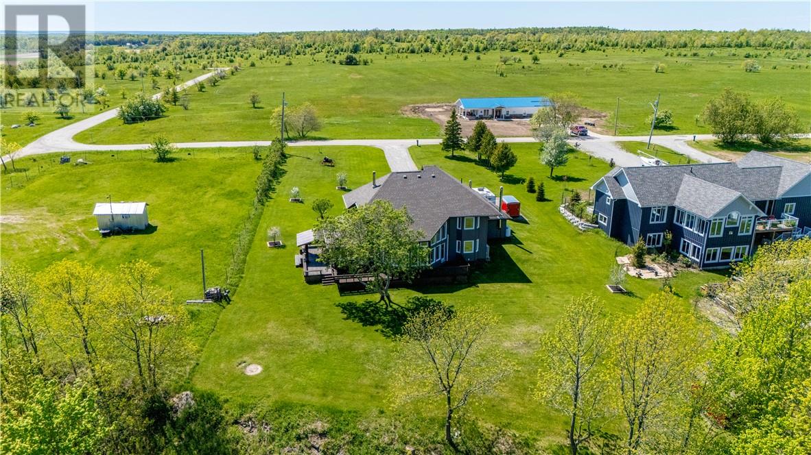 36 Fraser Street, Gore Bay, Ontario  P0P 1H0 - Photo 37 - 2126885