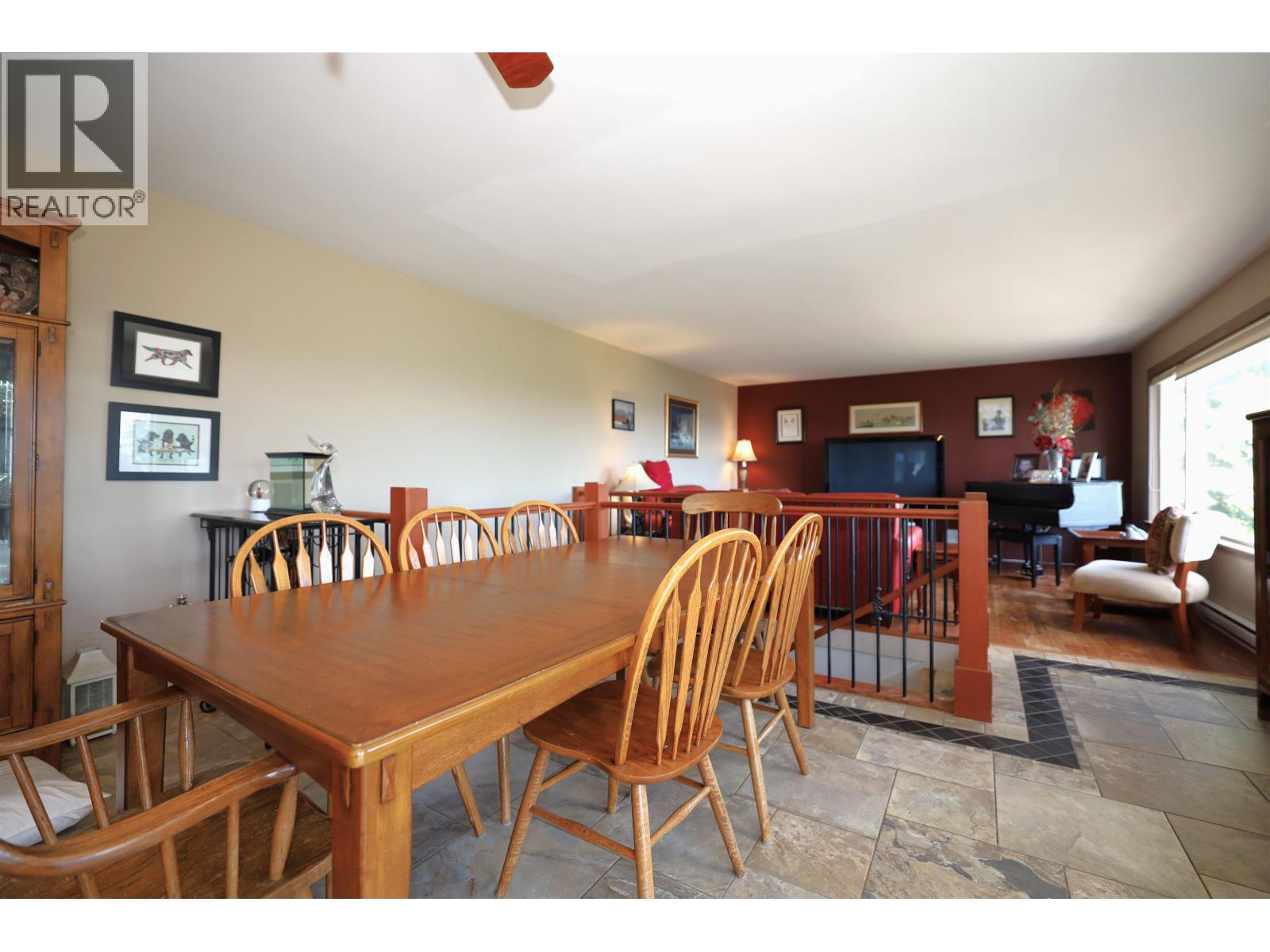 5439 Mason Road, Sechelt, British Columbia  V0N 3A8 - Photo 13 - R3133054