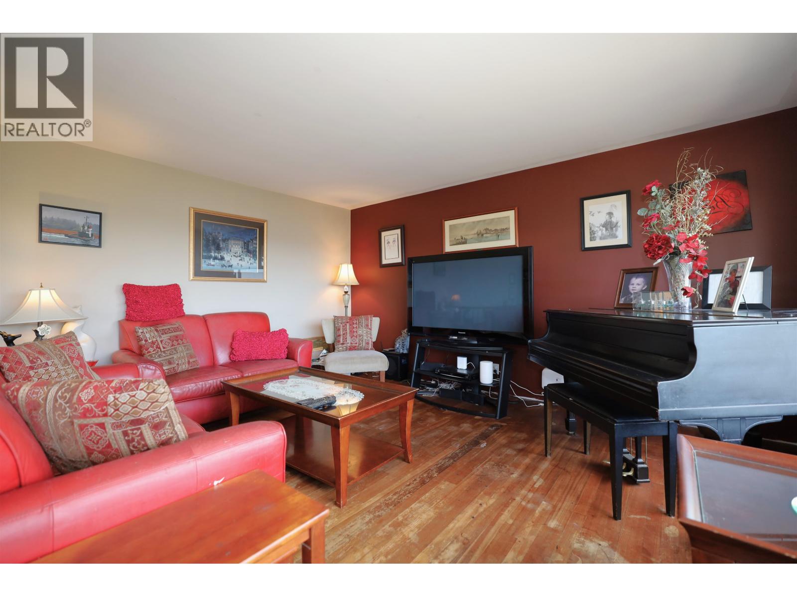 5439 Mason Road, Sechelt, British Columbia  V0N 3A8 - Photo 14 - R3133054