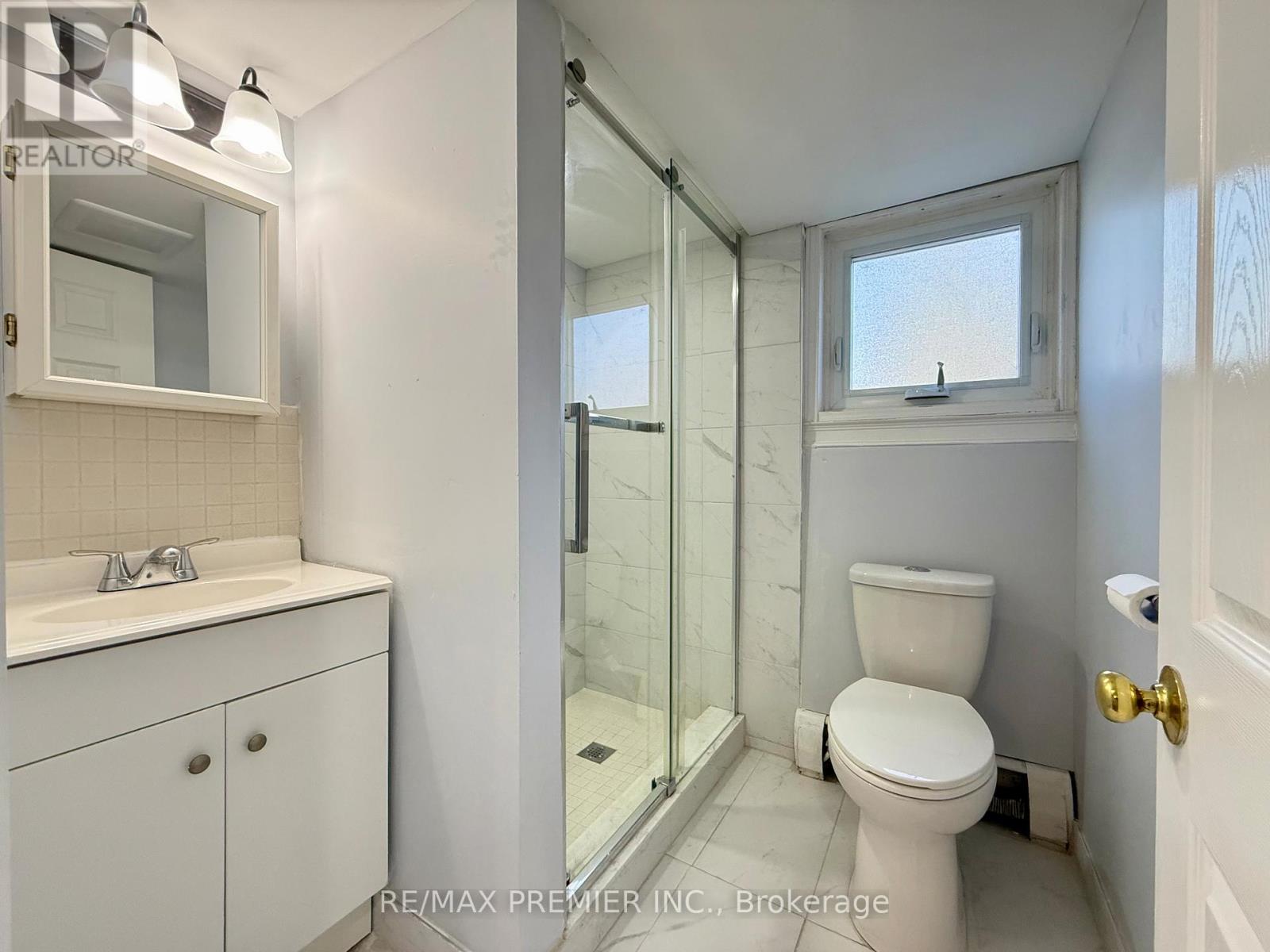 Lower - 288 Scott Street, St. Catharines, Ontario  L2N 1J3 - Photo 17 - X13241450