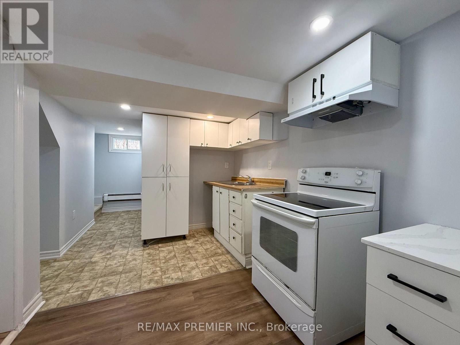 Lower - 288 Scott Street, St. Catharines, Ontario  L2N 1J3 - Photo 12 - X13241450