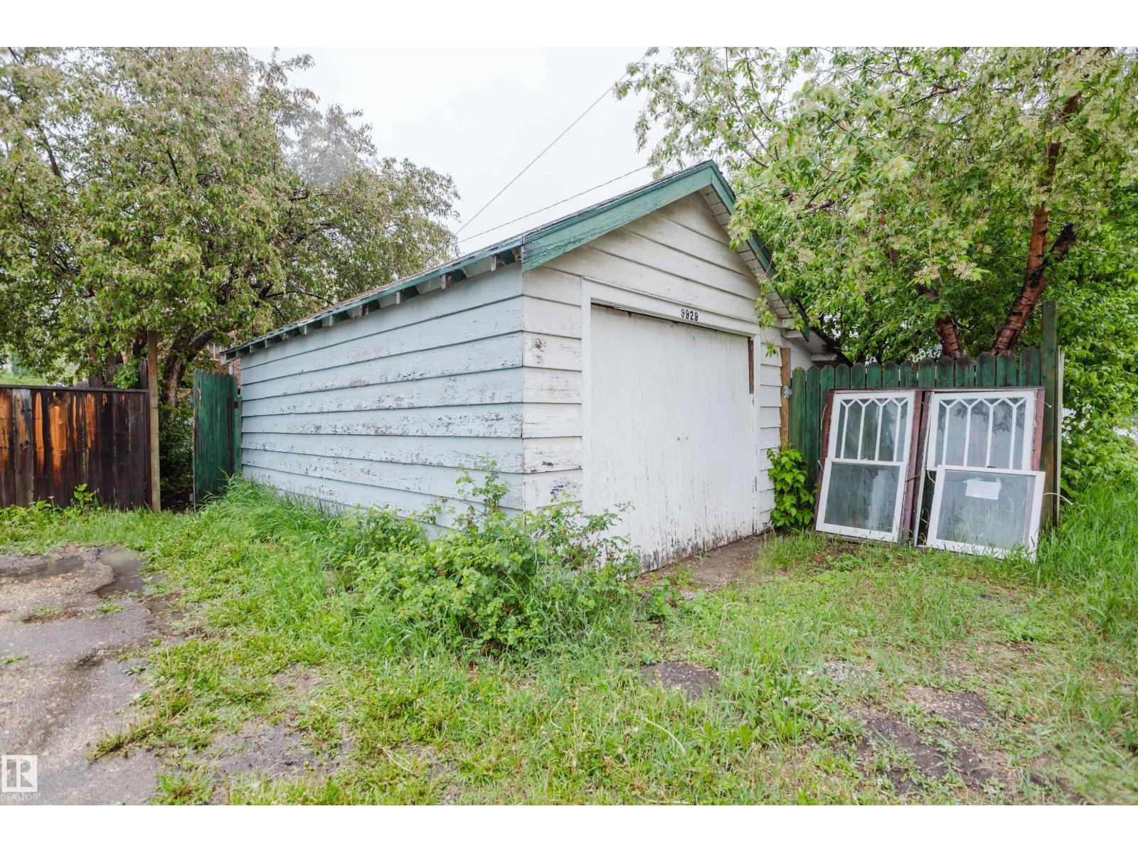 9929 88 Av Nw, Edmonton, Alberta  T6E 2R4 - Photo 48 - E4492089