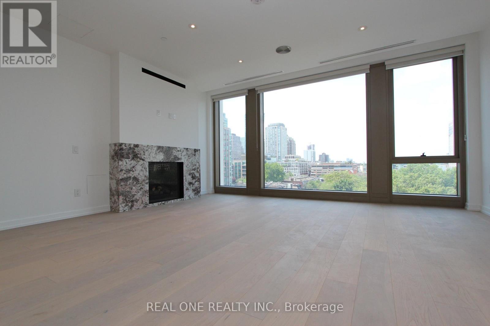 804 - 1315 Bay Street, Toronto, Ontario  M5R 0E4 - Photo 2 - C13324646