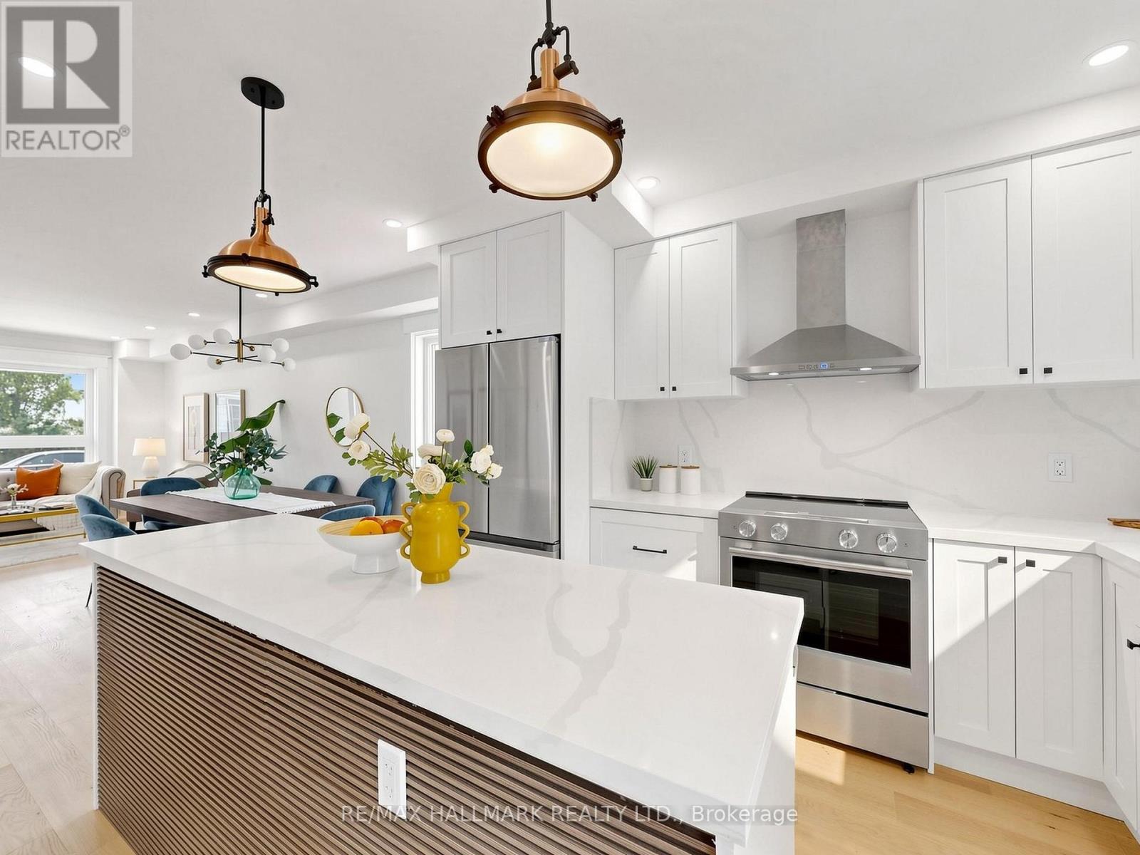 44 Queensdale Avenue, Toronto, Ontario  M4J 1X9 - Photo 6 - E13322284
