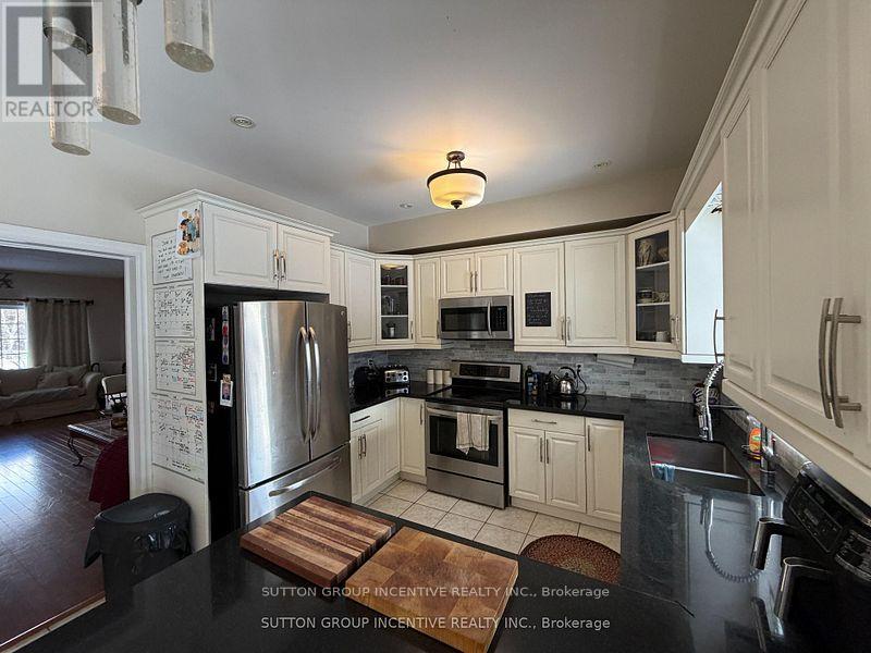 1 Buman Court, Barrie, Ontario  L4N 0L3 - Photo 16 - S13322054
