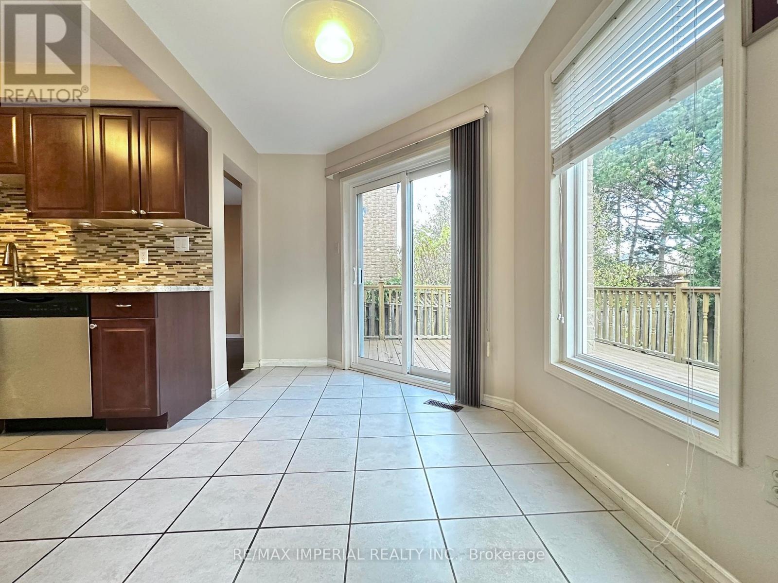 3058 Dalehurst Drive, Mississauga, Ontario  L5B 3C1 - Photo 13 - W13321476