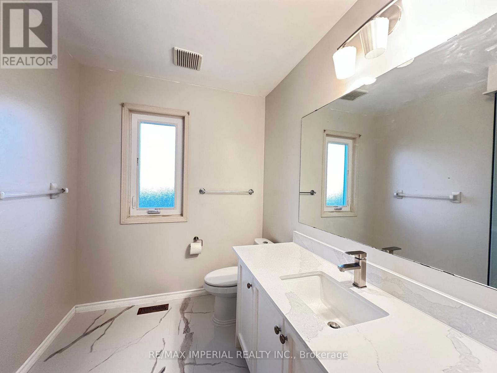 3058 Dalehurst Drive, Mississauga, Ontario  L5B 3C1 - Photo 25 - W13321476