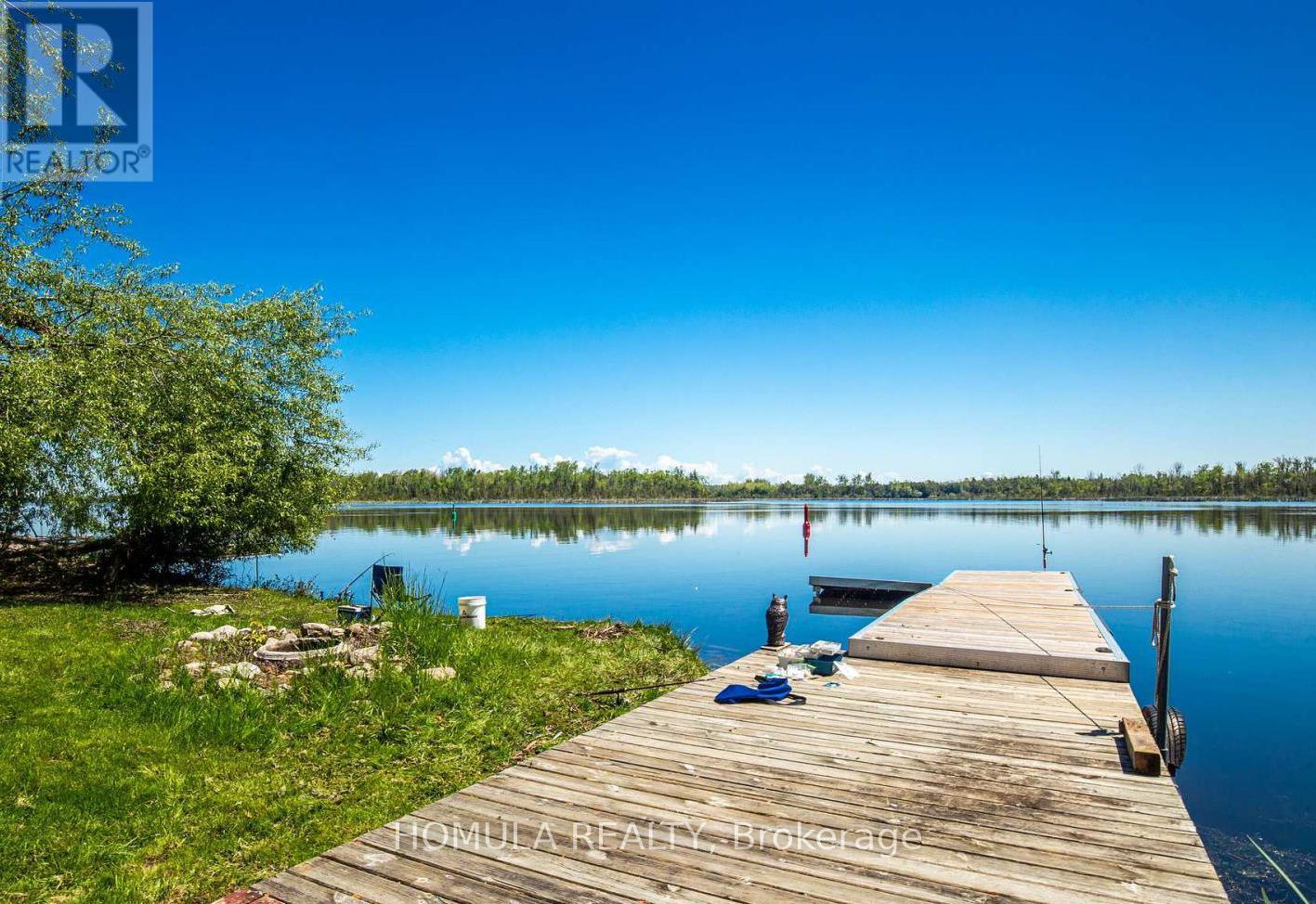 24 RIVERSIDE DRIVE, Kawartha Lakes, Ontario