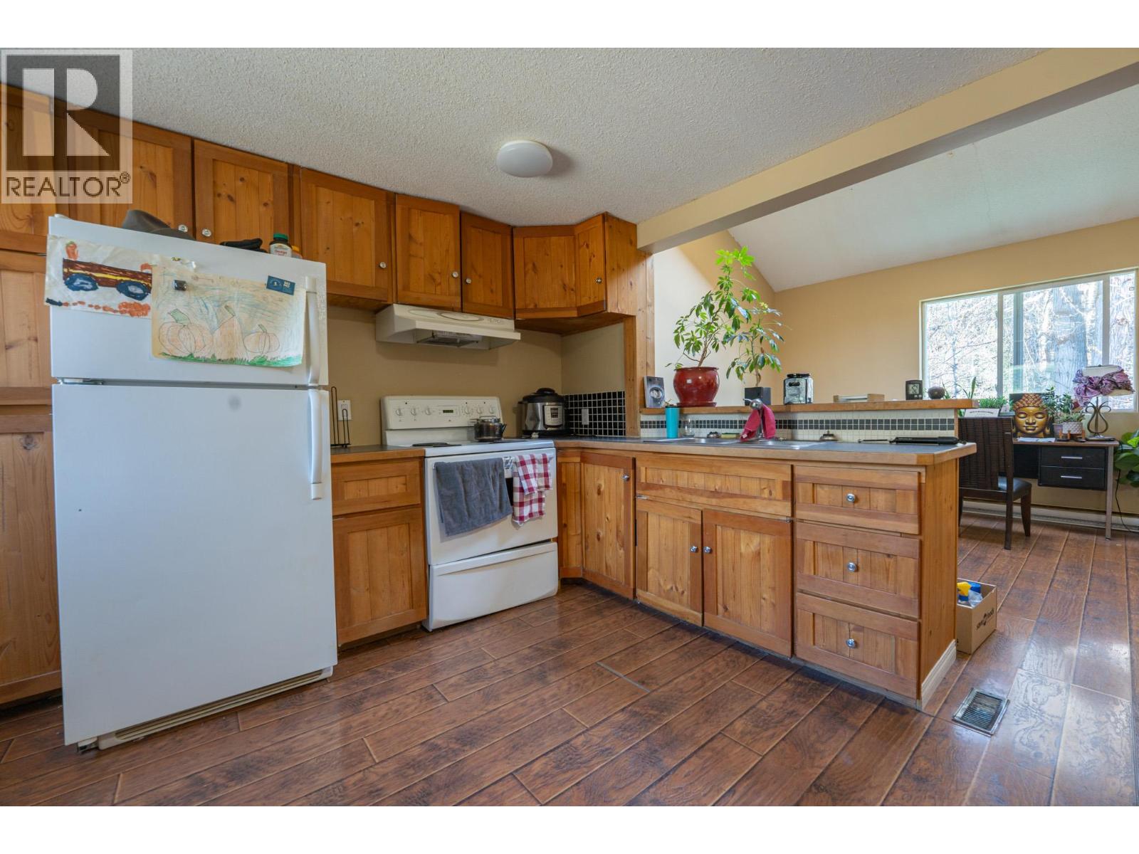 8966 95a Highway, Kimberley, British Columbia  V1A 3N1 - Photo 8 - 10390370