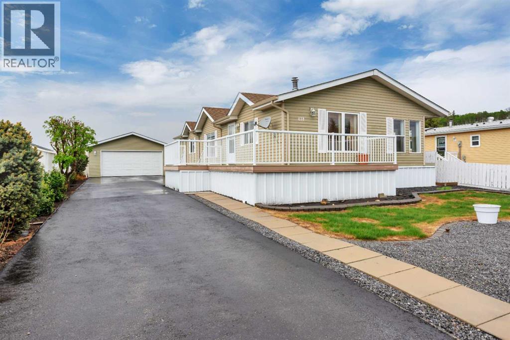 418 6 Street NW, sundre, Alberta
