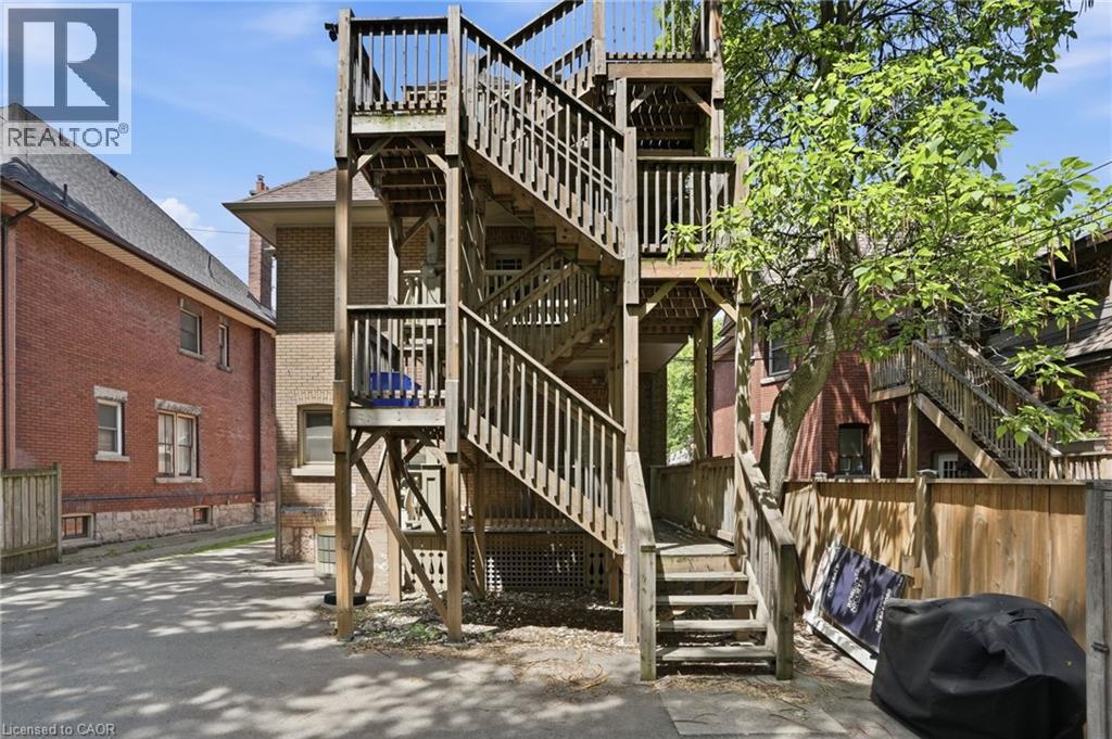 137 Sherman Avenue S Unit# 3, Hamilton, Ontario  L8M 2R1 - Photo 30 - 40837399