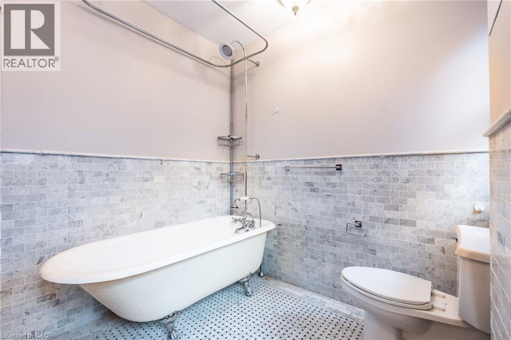 137 Sherman Avenue S Unit# 2, Hamilton, Ontario  L8M 2R1 - Photo 12 - 40837258