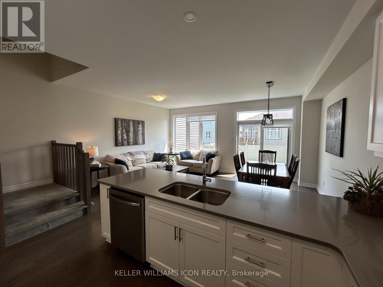 505 Manhattan Court, Russell, Ontario  K4R 0G1 - Photo 10 - X13334228