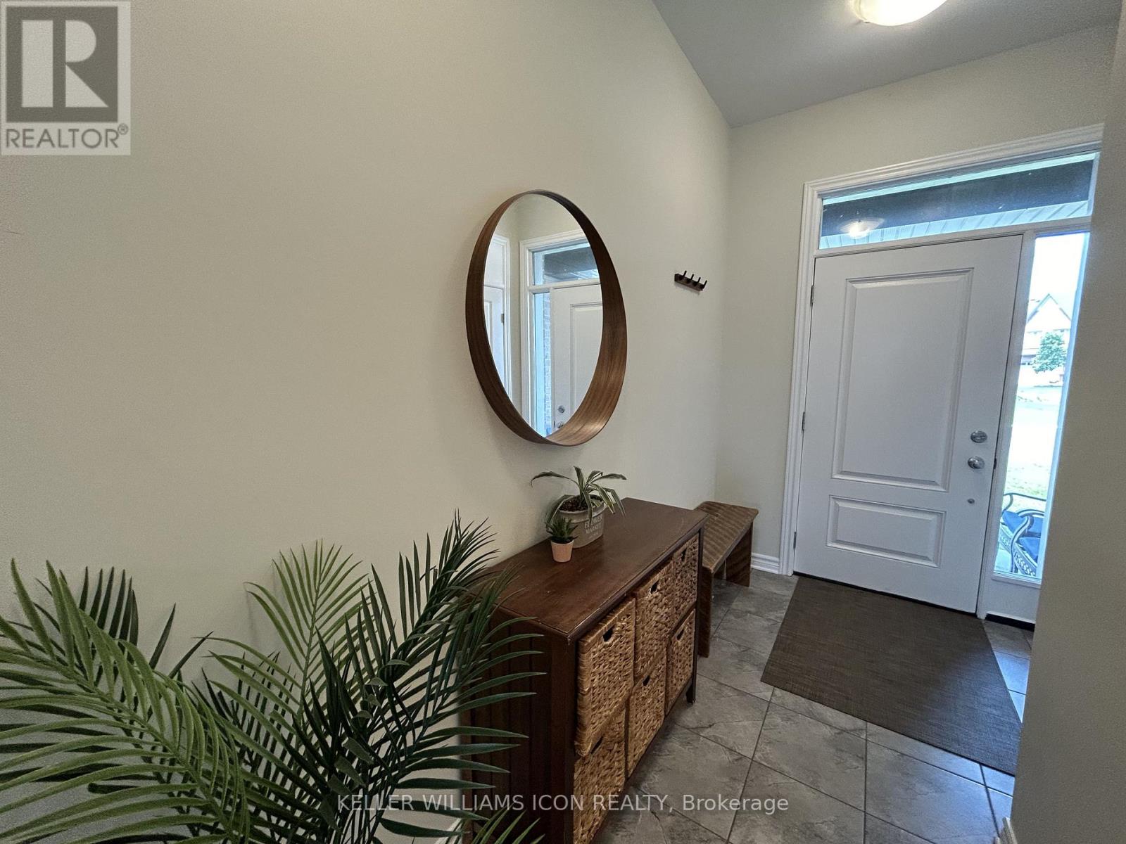 505 Manhattan Court, Russell, Ontario  K4R 0G1 - Photo 3 - X13334228