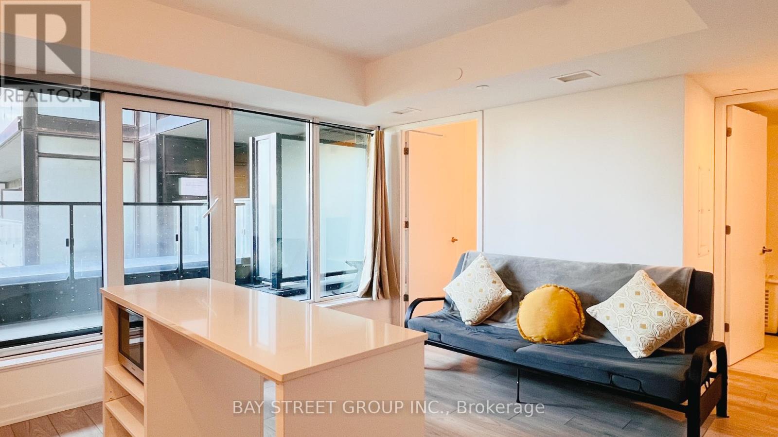 312 - 8 Tippett Road, Toronto, Ontario  M3H 0E7 - Photo 6 - C13141426
