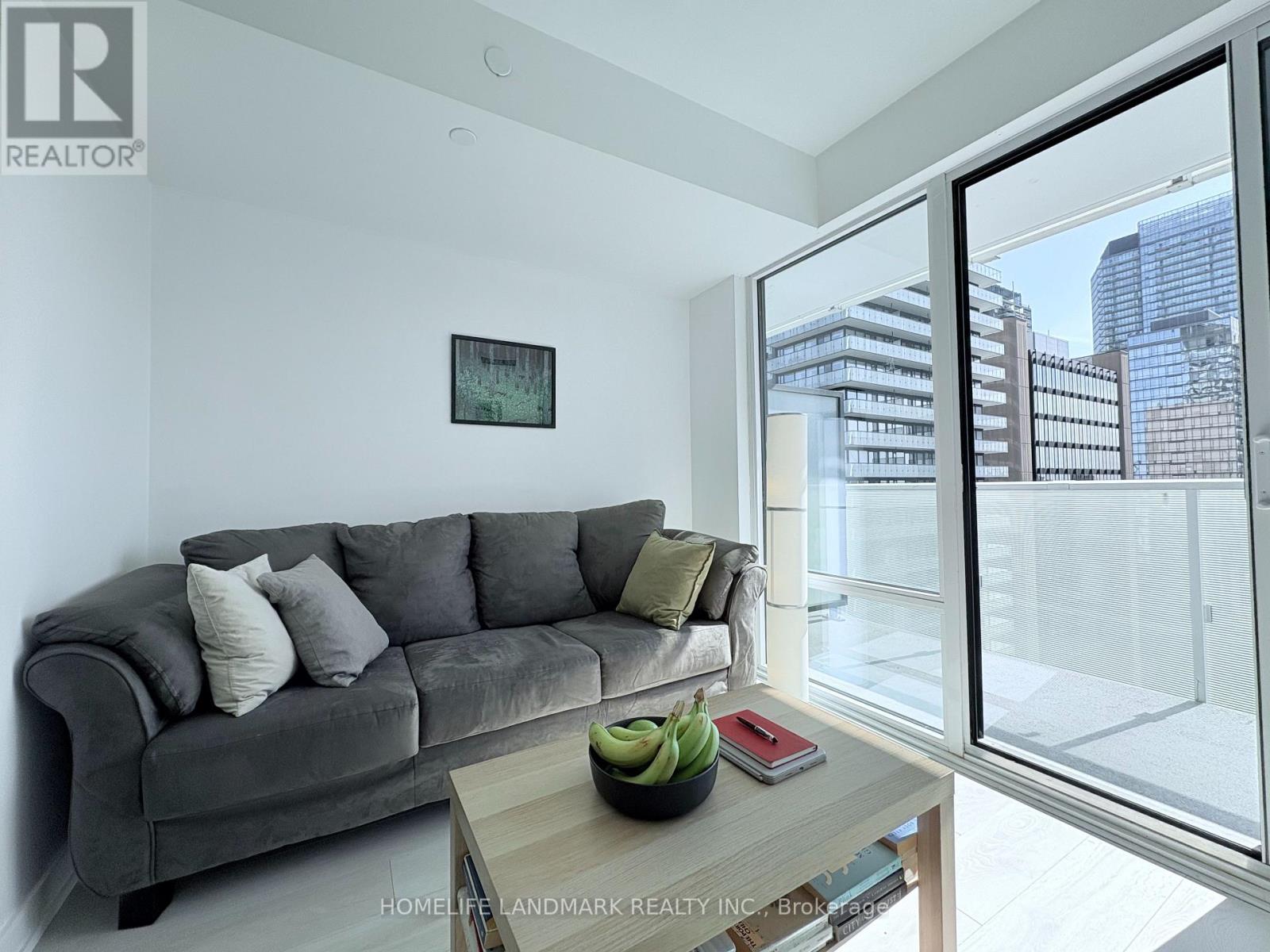 2001 - 501 Yonge Street, Toronto, Ontario  M4Y 0G8 - Photo 7 - C13331566