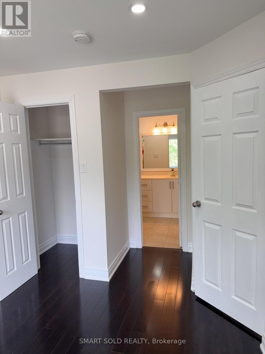 1 Hammond Drive, Aurora, Ontario  L4G 2T8 - Photo 12 - N13331620