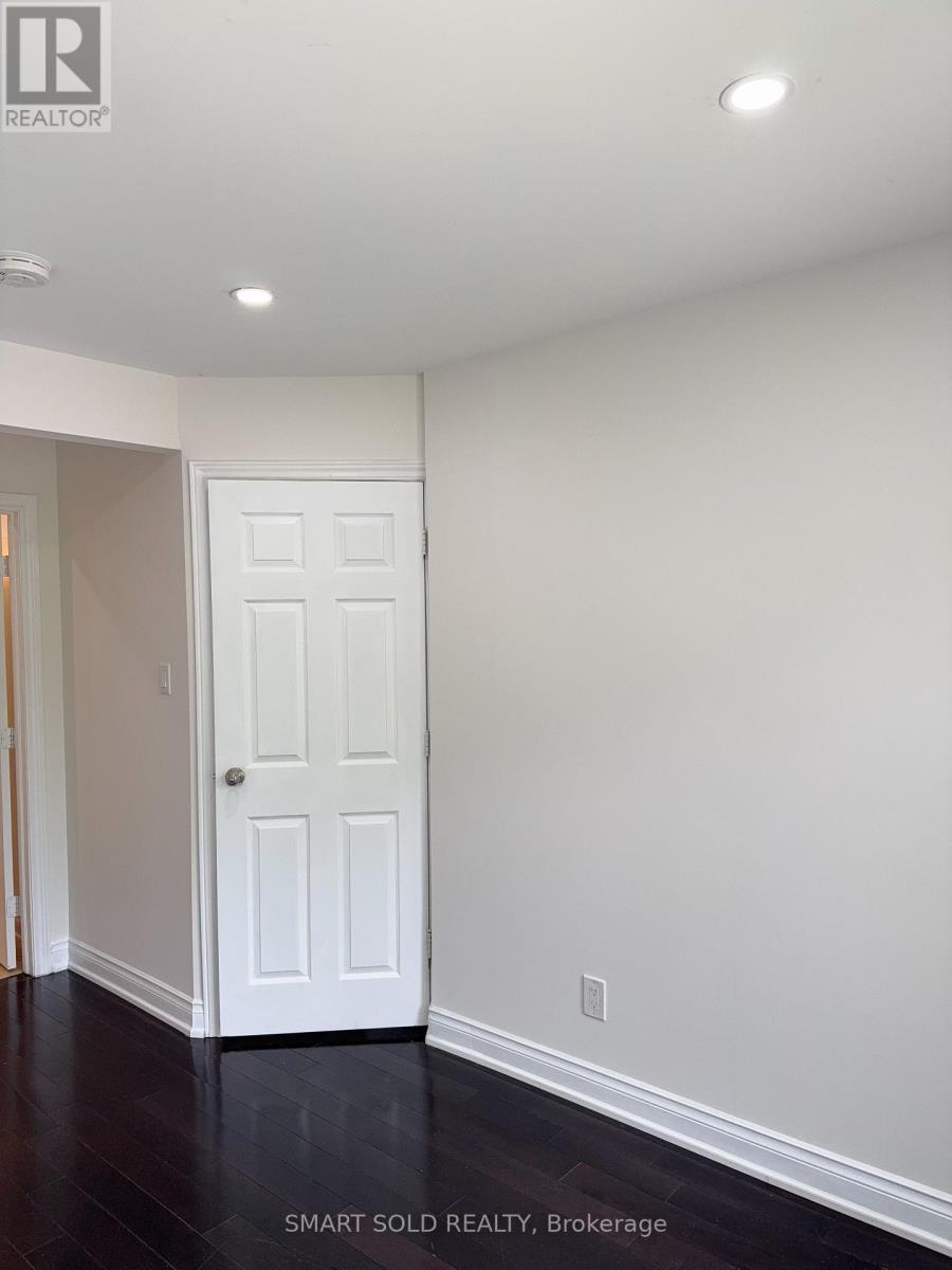 1 Hammond Drive, Aurora, Ontario  L4G 2T8 - Photo 14 - N13331620