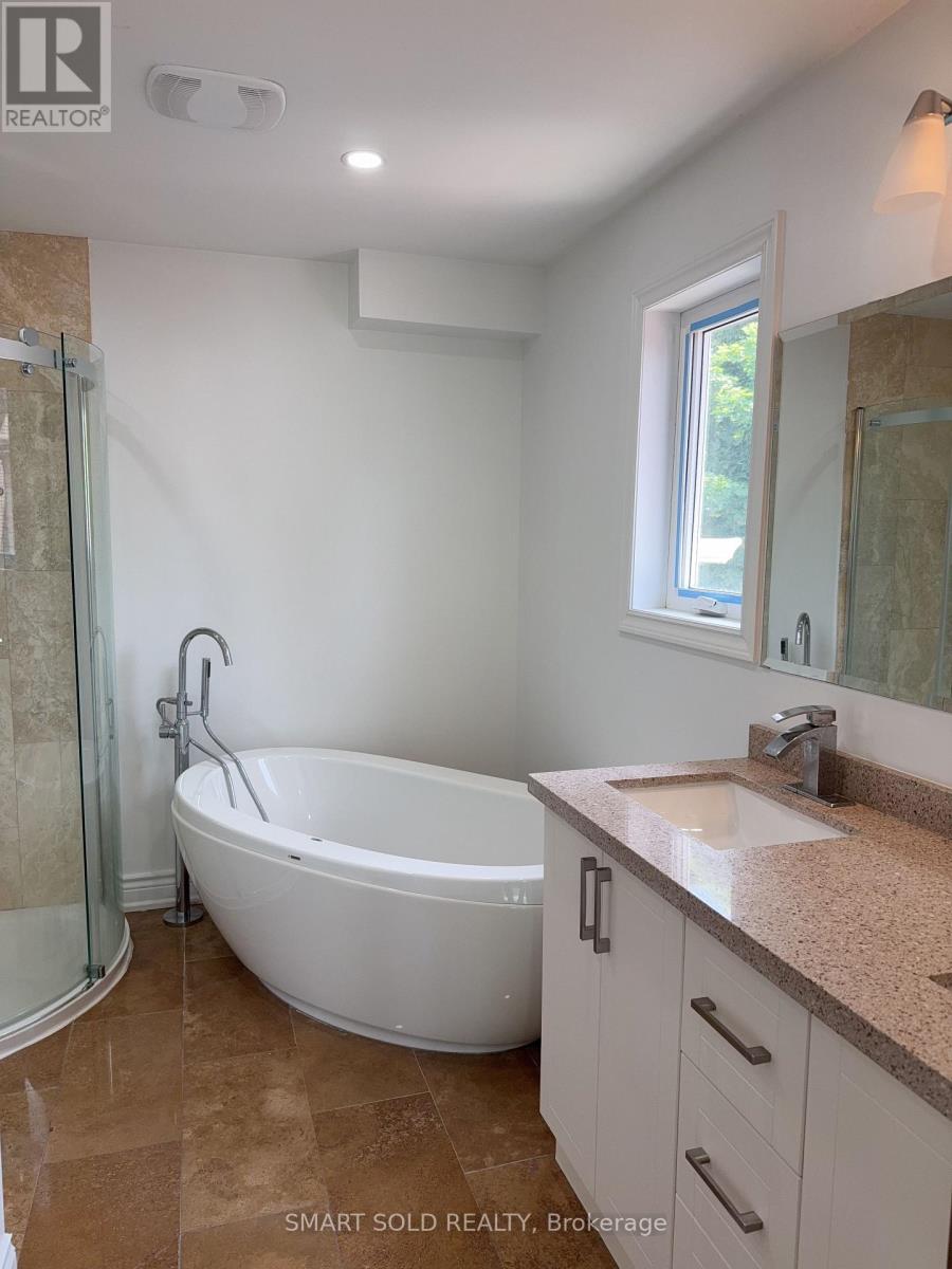 1 Hammond Drive, Aurora, Ontario  L4G 2T8 - Photo 17 - N13331620