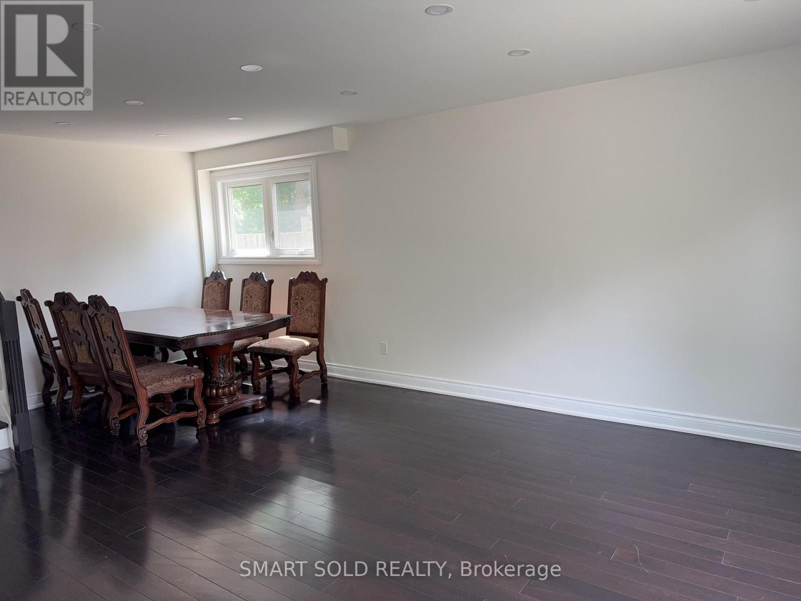 1 Hammond Drive, Aurora, Ontario  L4G 2T8 - Photo 3 - N13331620