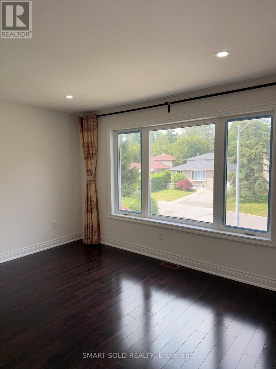 1 Hammond Drive, Aurora, Ontario  L4G 2T8 - Photo 9 - N13331620