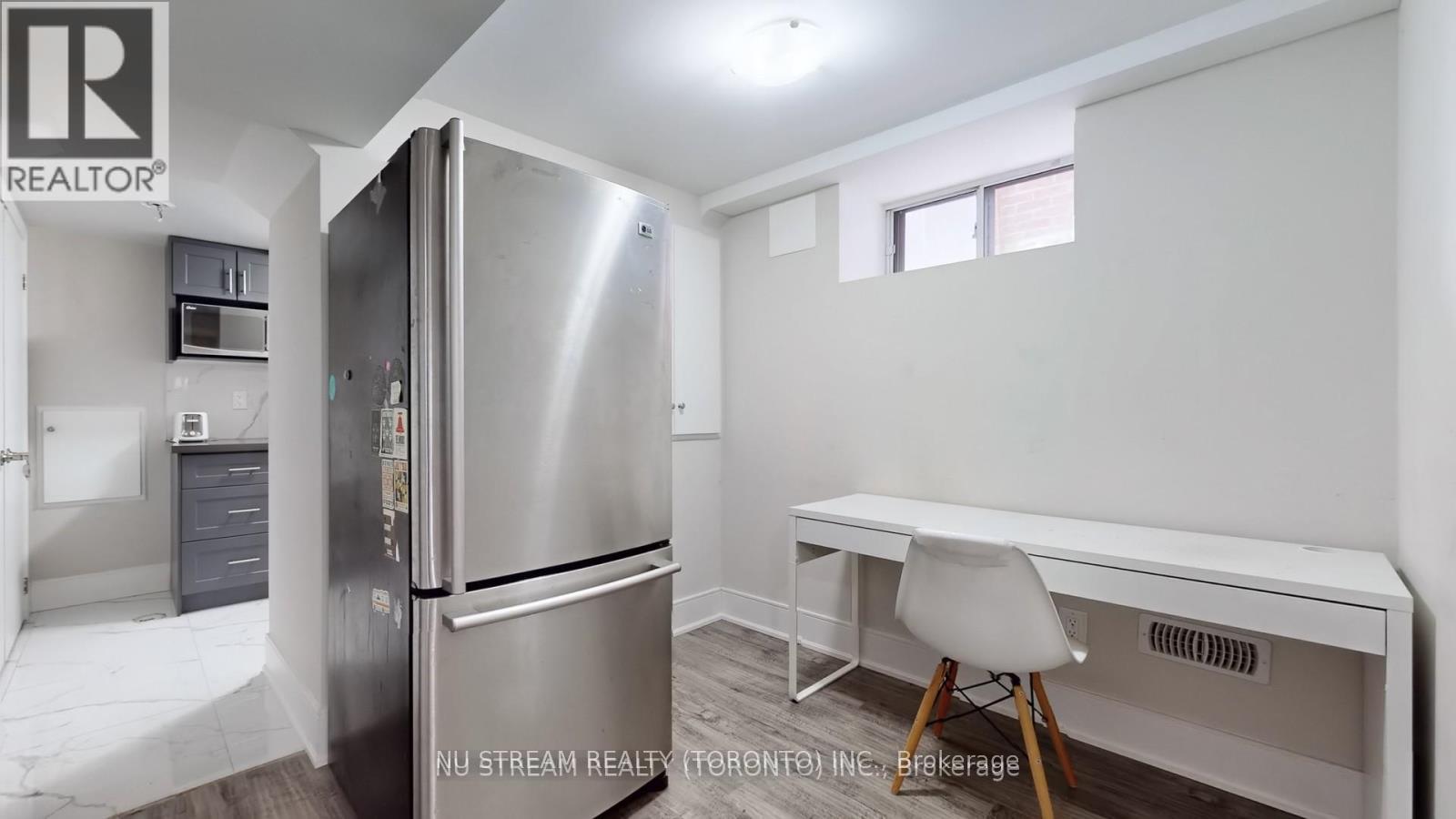 1040 Ossington Avenue, Toronto, Ontario  M6G 3V6 - Photo 32 - W13330160