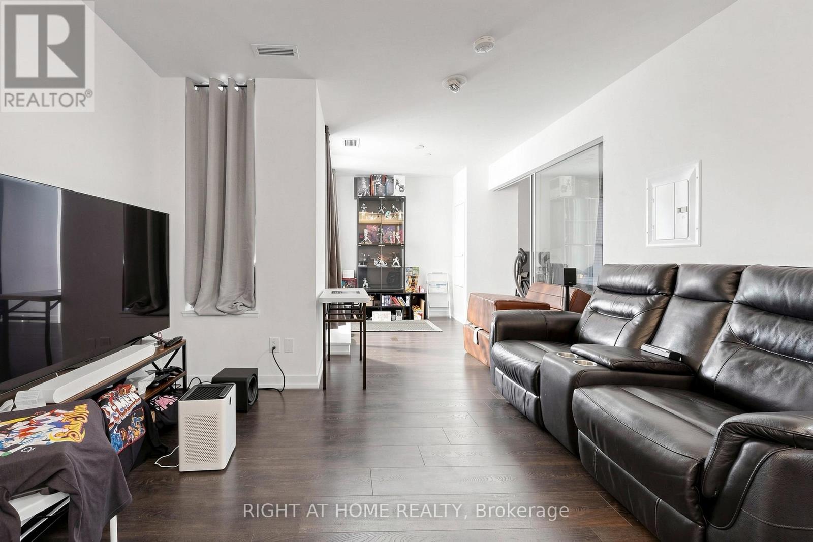 301 - 3100 Keele Street, Toronto, Ontario  M3M 0E1 - Photo 10 - W13332536