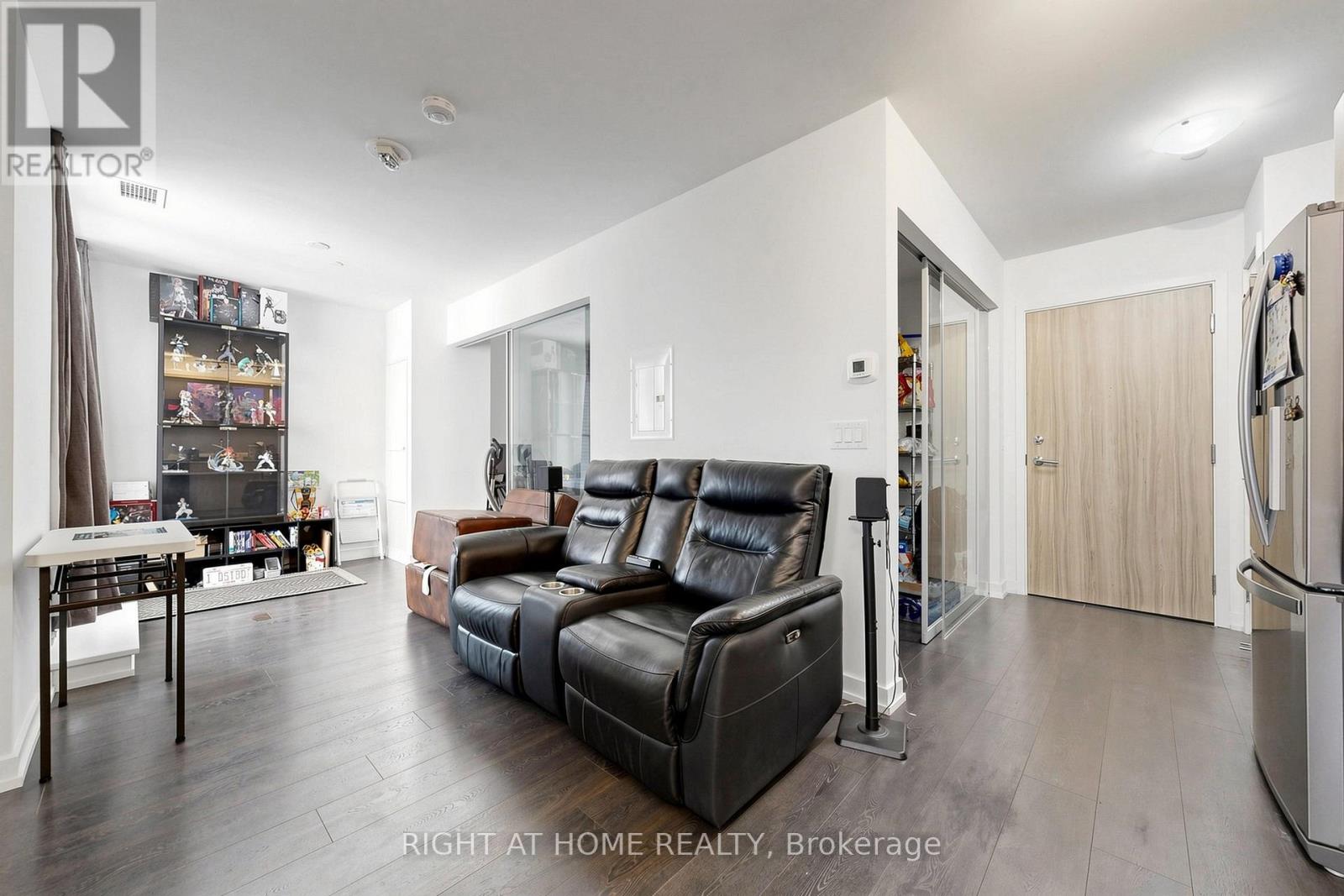 301 - 3100 Keele Street, Toronto, Ontario  M3M 0E1 - Photo 7 - W13332536