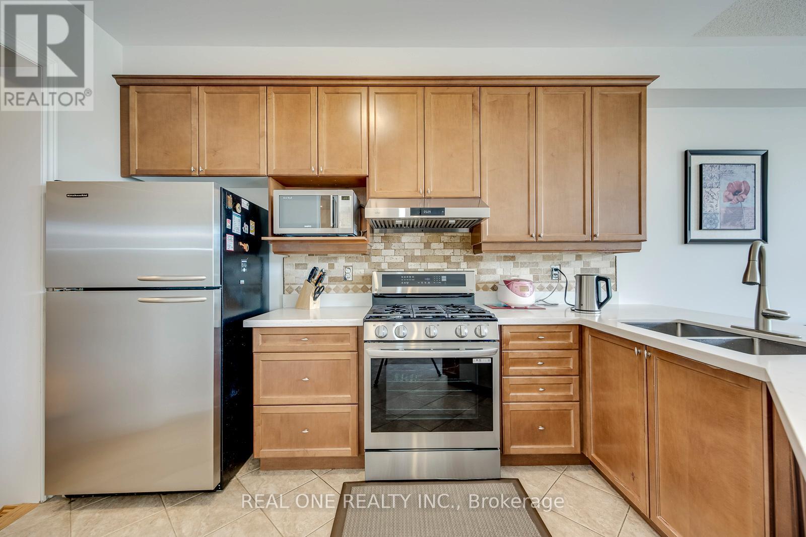 1126 Woodington Lane, Oakville, Ontario  L6H 7T9 - Photo 10 - W13333172