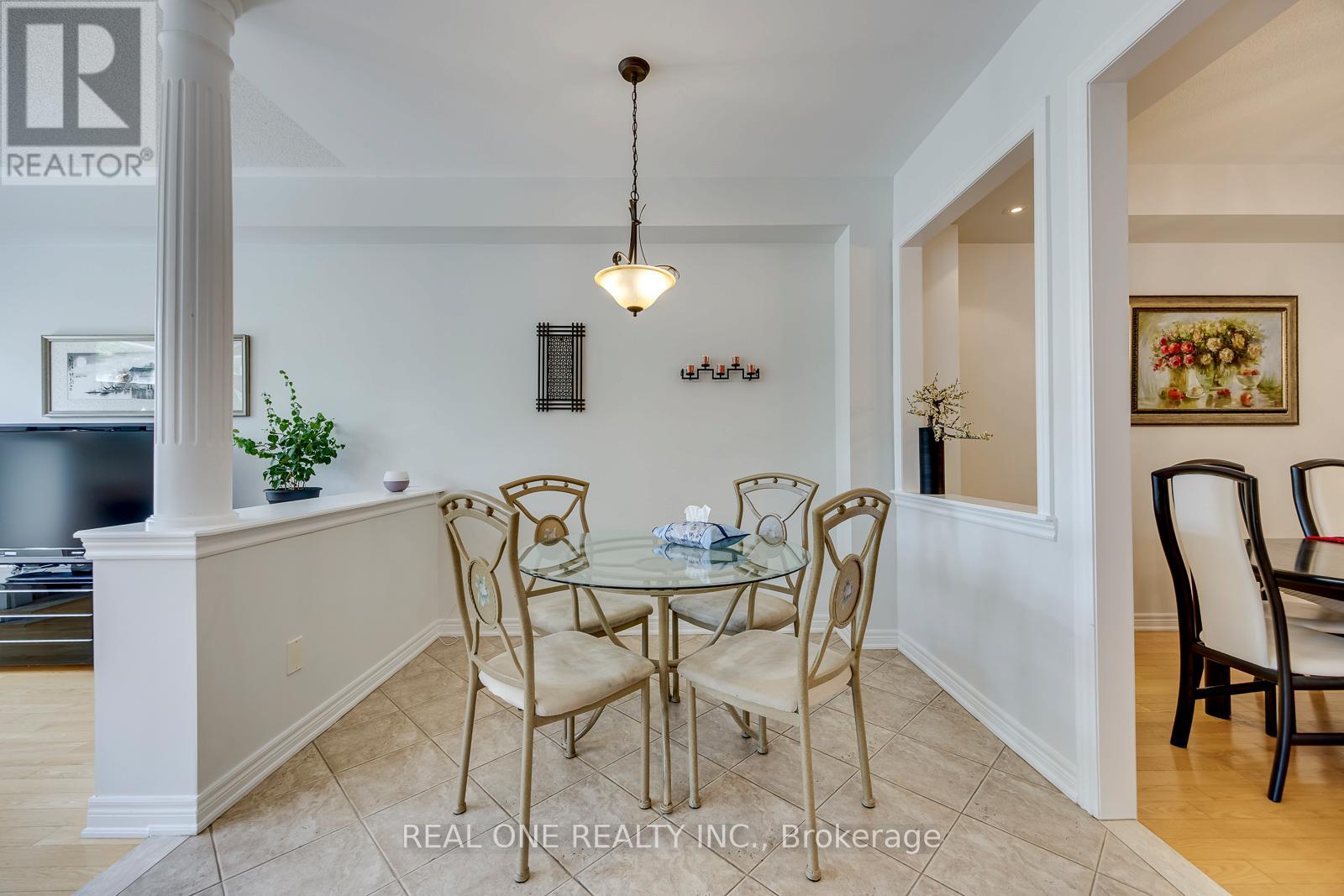 1126 Woodington Lane, Oakville, Ontario  L6H 7T9 - Photo 12 - W13333172