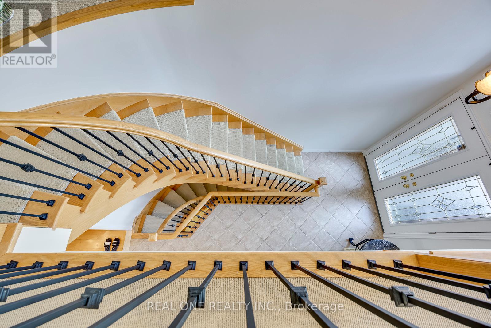 1126 Woodington Lane, Oakville, Ontario  L6H 7T9 - Photo 22 - W13333172