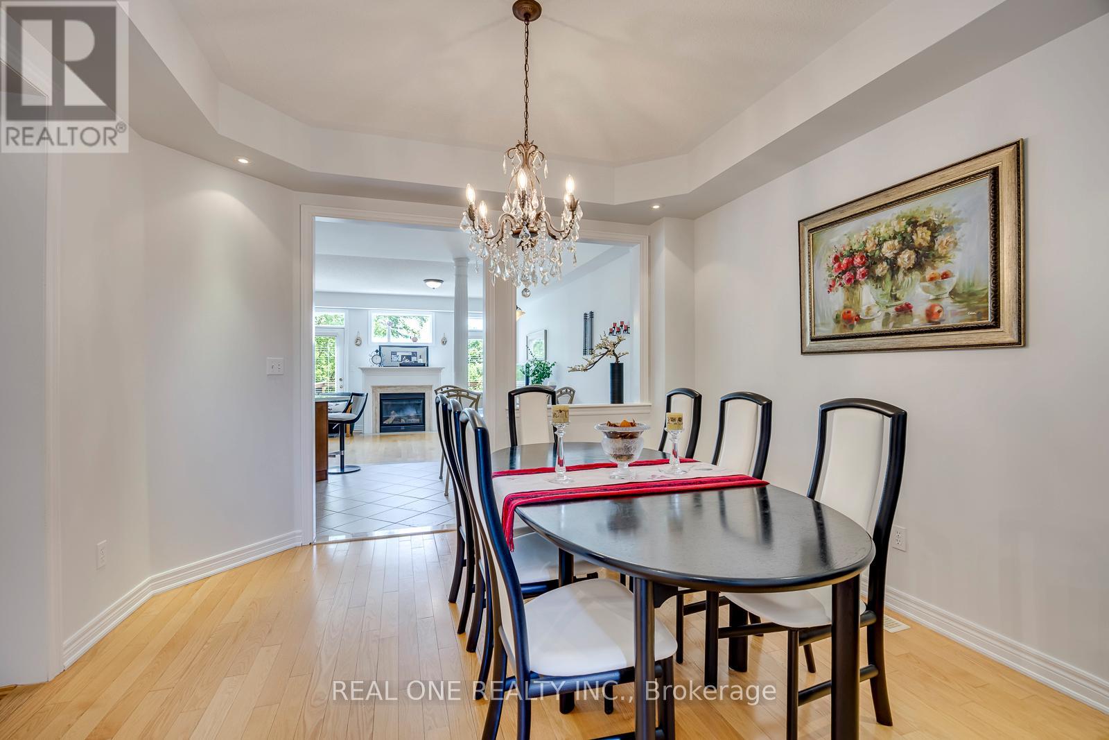 1126 Woodington Lane, Oakville, Ontario  L6H 7T9 - Photo 5 - W13333172