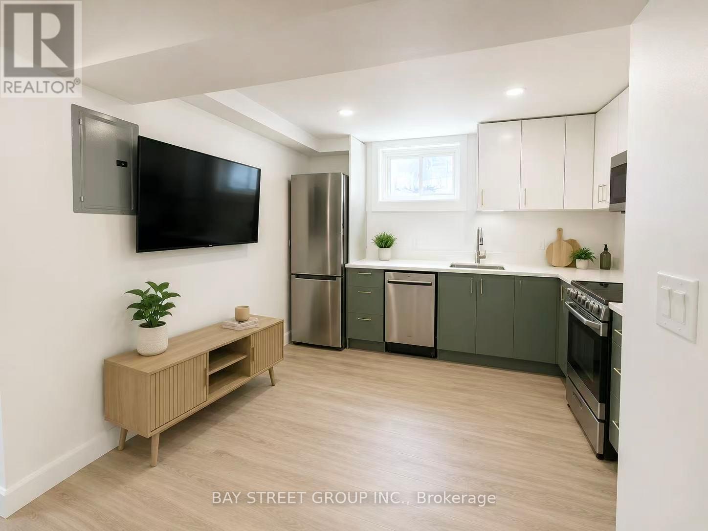 #2 - 69 Blythwood Road N, Waterloo, Ontario  N2L 3Z9 - Photo 4 - X13334166
