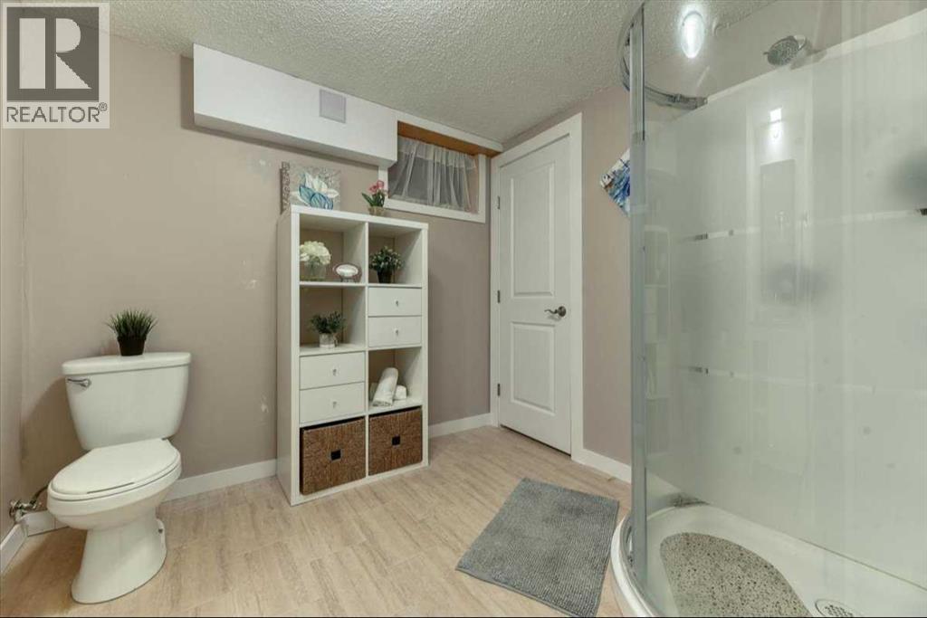 811 Southmount Place SW, Calgary, Alberta  T2W 0R4 - Photo 29 - A2316351