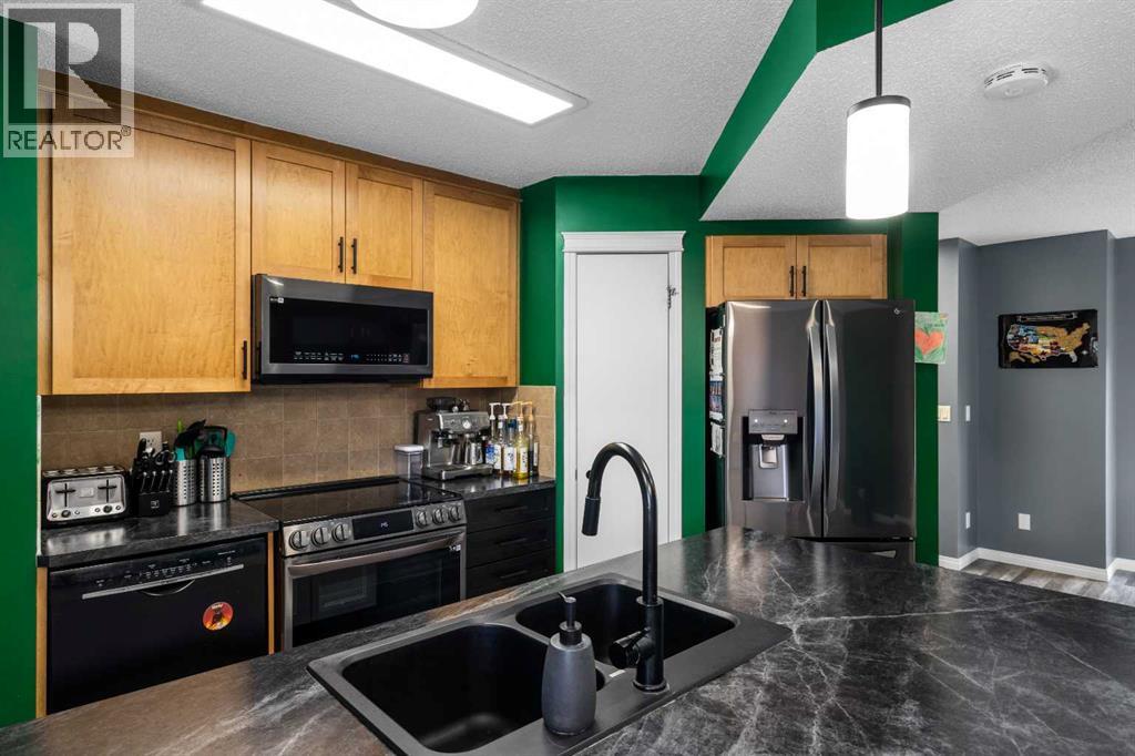 72 New Brighton Common SE, Calgary, Alberta  T2Z 0T9 - Photo 10 - A2317538