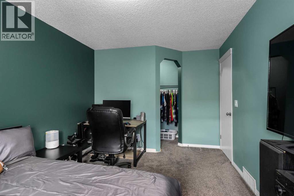 72 New Brighton Common SE, Calgary, Alberta  T2Z 0T9 - Photo 17 - A2317538