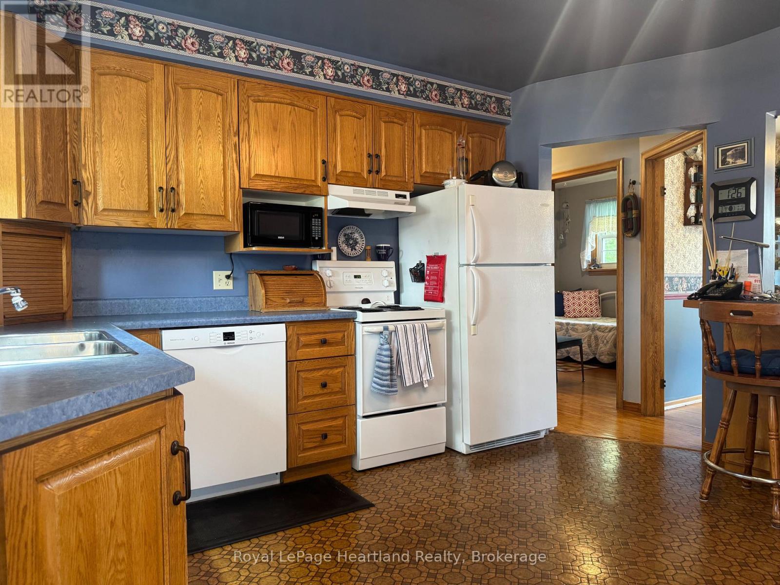 47 Mcdonald Street, Stratford, Ontario  N5A 4W4 - Photo 8 - X13337982