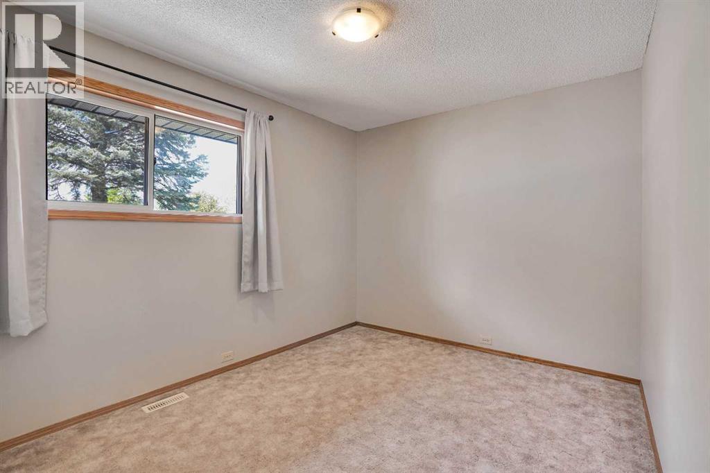 4732 Marbury Place Ne, Calgary, Alberta  T2A 2W2 - Photo 15 - A2318241