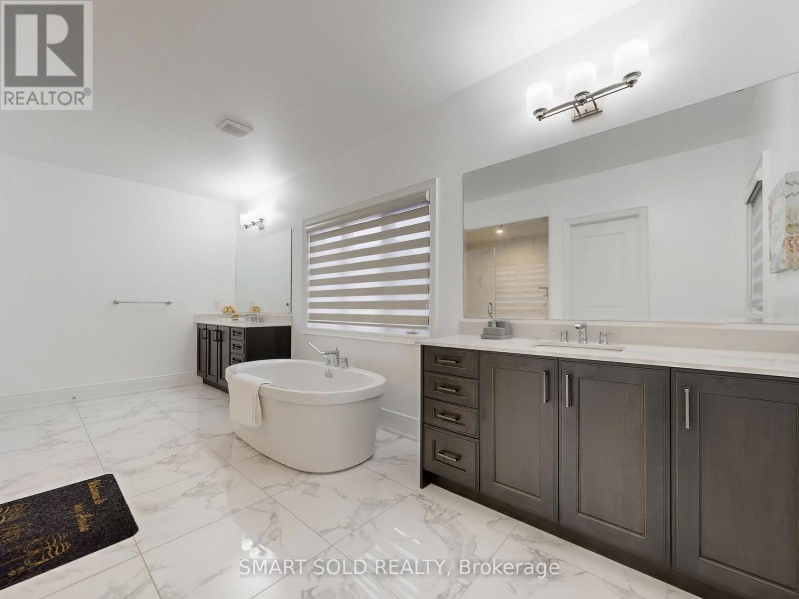 209 Hillsview Drive, Richmond Hill, Ontario  L4C 4L8 - Photo 25 - N13337996