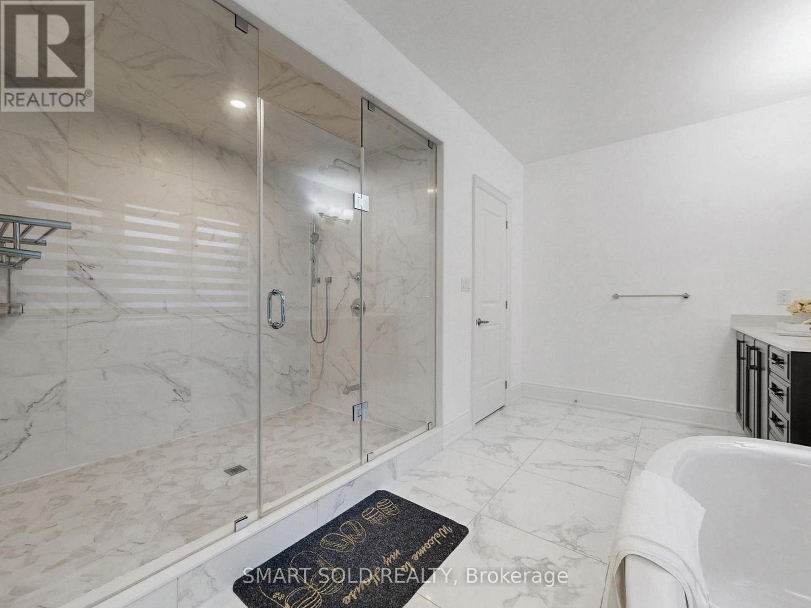 209 Hillsview Drive, Richmond Hill, Ontario  L4C 4L8 - Photo 28 - N13337996