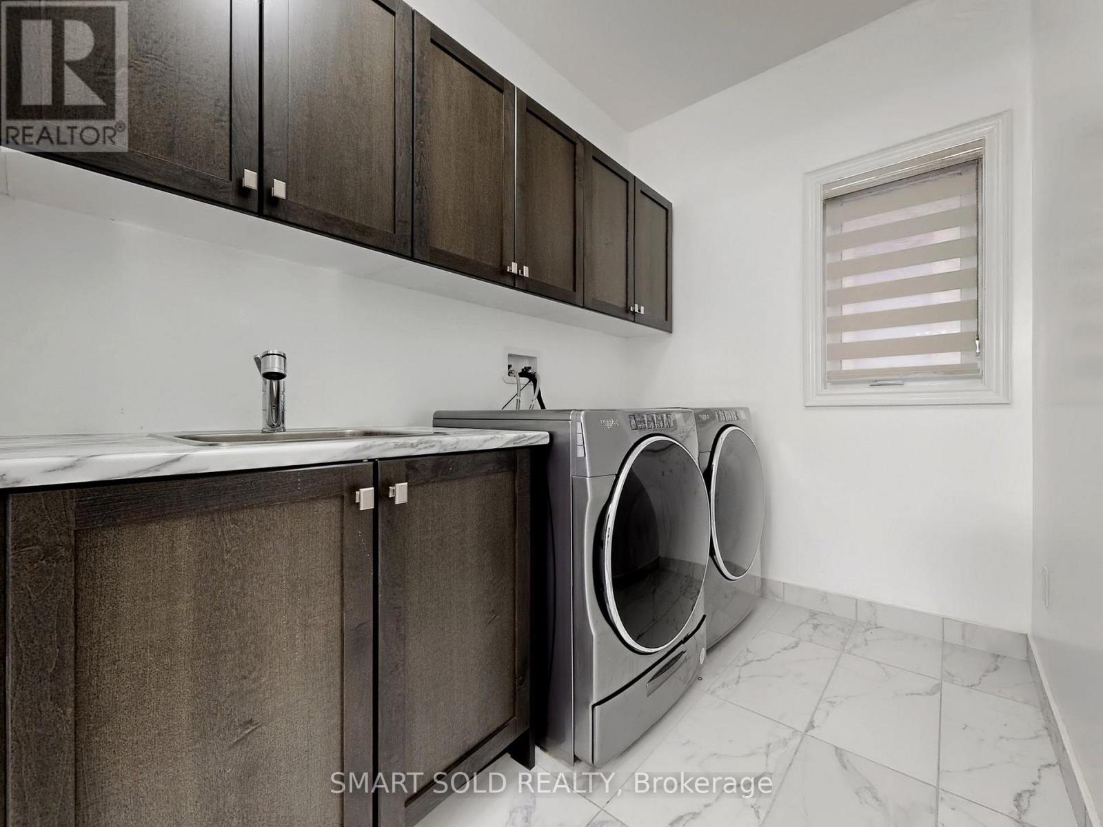 209 Hillsview Drive, Richmond Hill, Ontario  L4C 4L8 - Photo 43 - N13337996