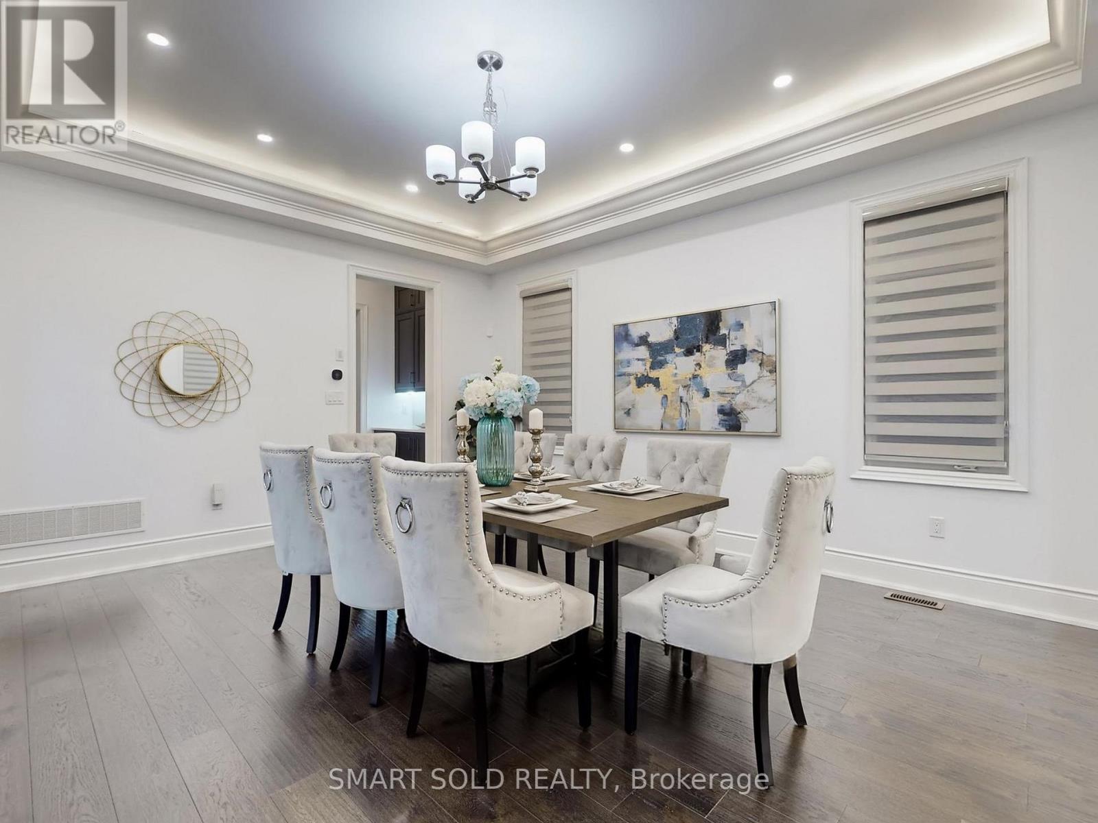 209 Hillsview Drive, Richmond Hill, Ontario  L4C 4L8 - Photo 6 - N13337996