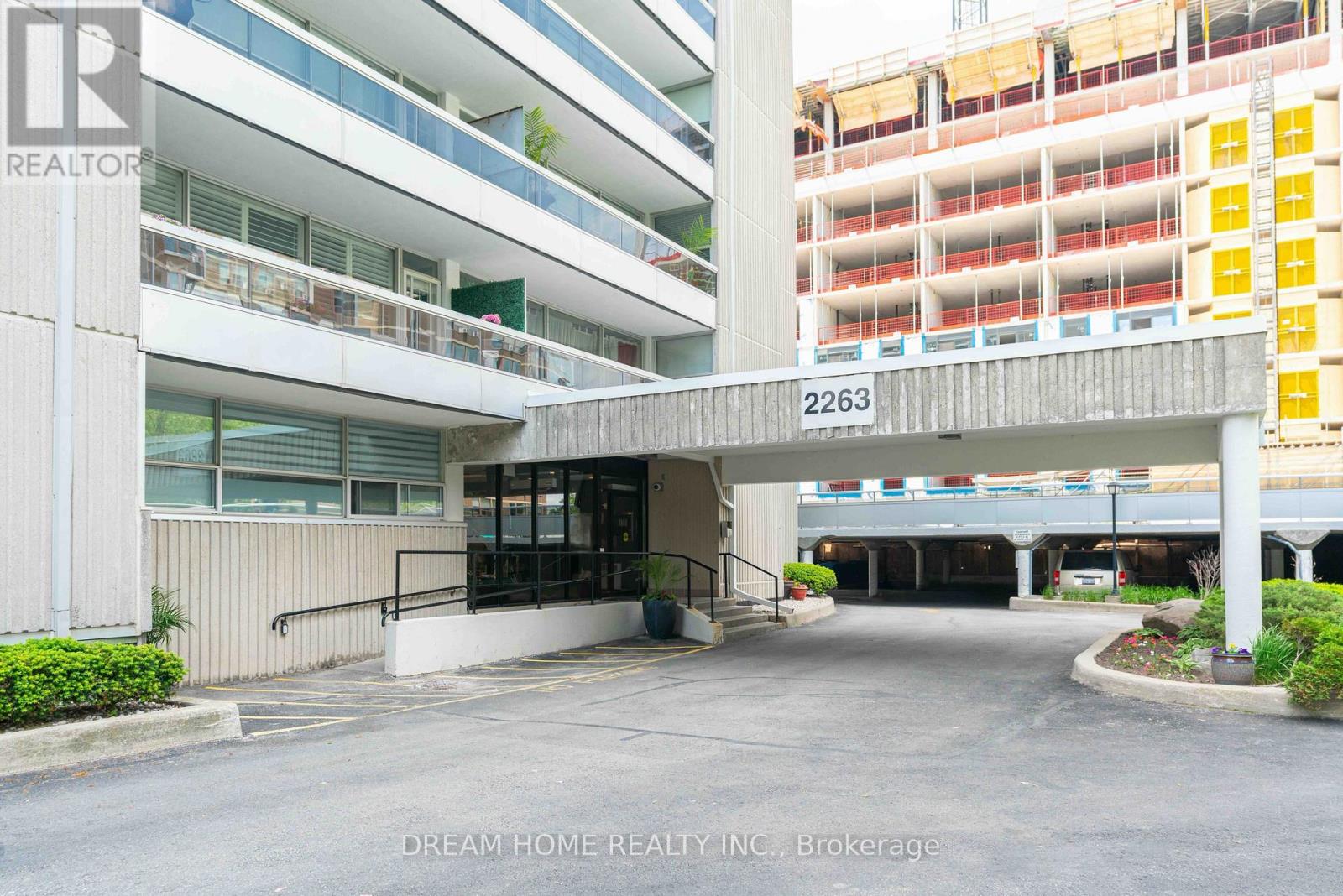 503 - 2263 Marine Drive, Oakville, Ontario  L6L 5K1 - Photo 3 - W13341034