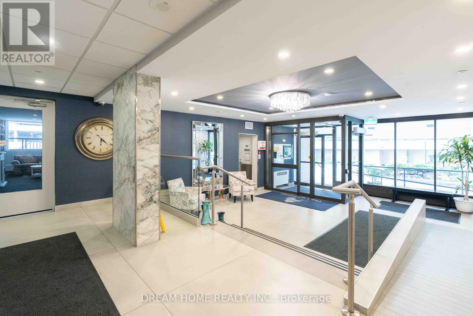 503 - 2263 Marine Drive, Oakville, Ontario  L6L 5K1 - Photo 6 - W13341034