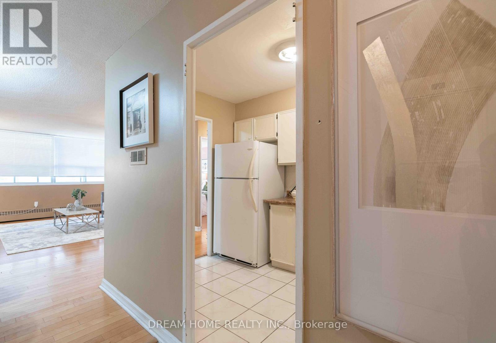 503 - 2263 Marine Drive, Oakville, Ontario  L6L 5K1 - Photo 8 - W13341034