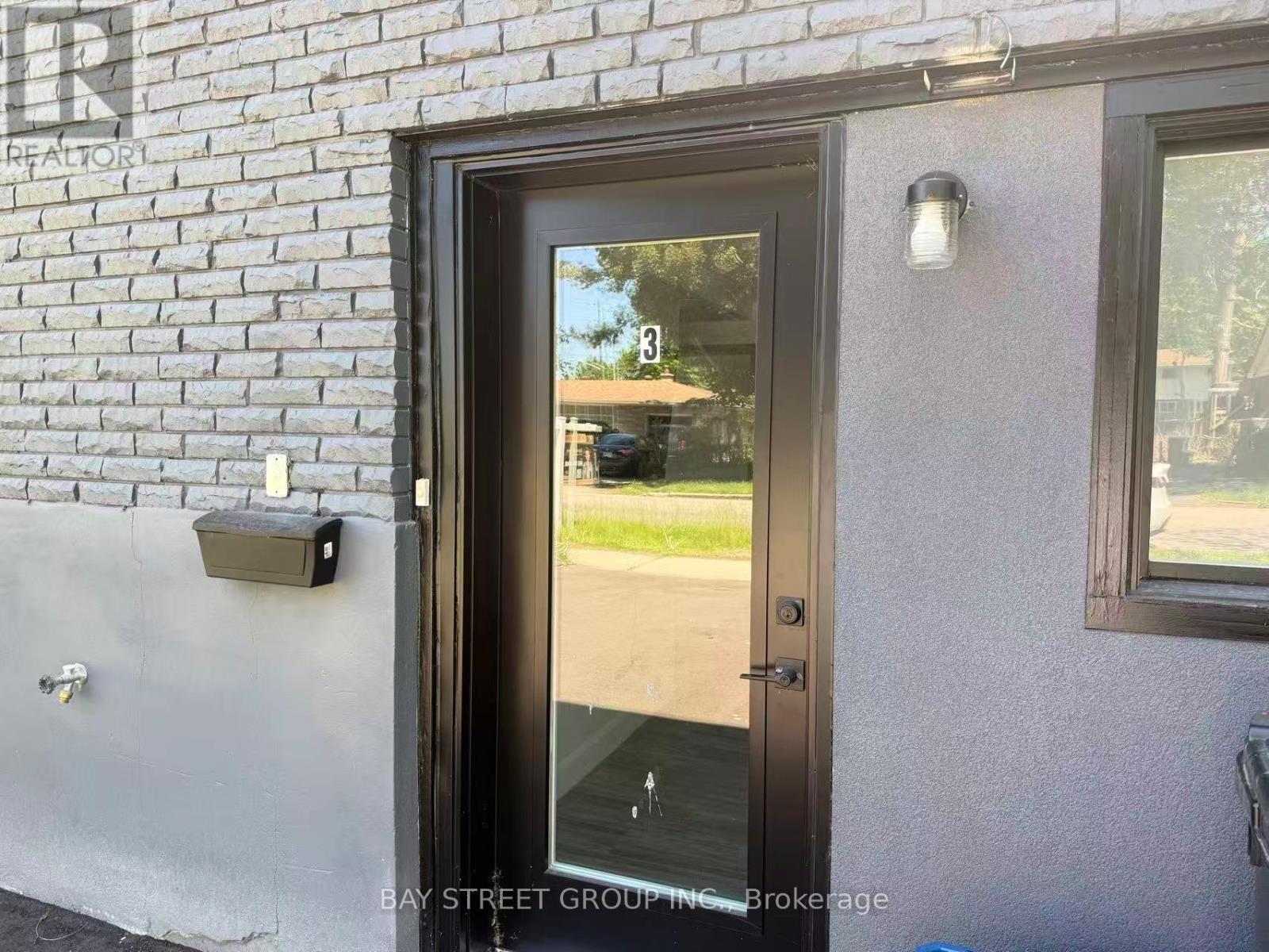 3 - 69 Blythwood Road N, Waterloo, Ontario  N2L 3Z9 - Photo 2 - X13339328