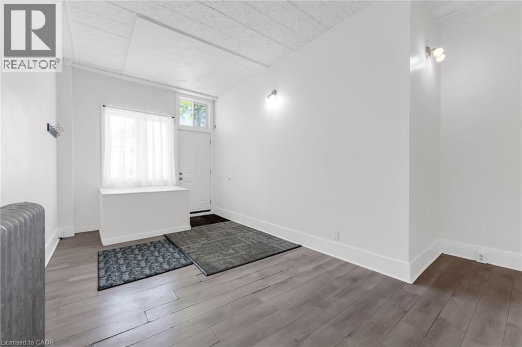 1371 Main Street E, Hamilton, Ontario  L8K 1B8 - Photo 4 - 40836959