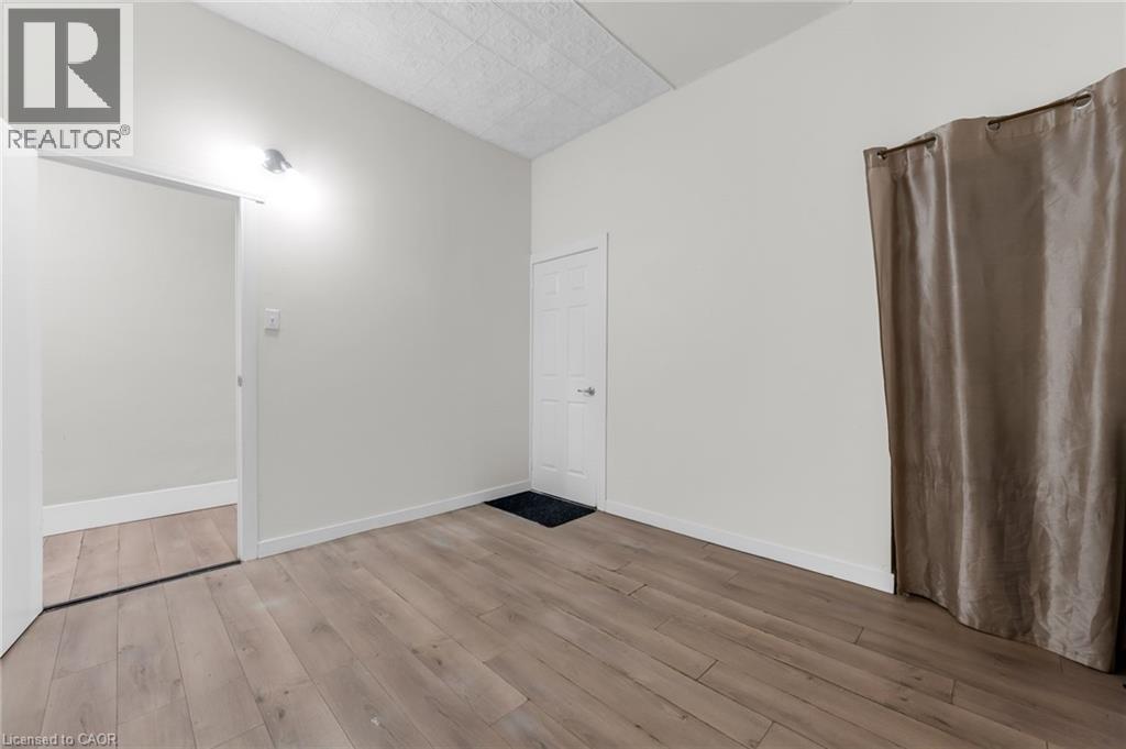 1371 Main Street E, Hamilton, Ontario  L8K 1B8 - Photo 5 - 40836959
