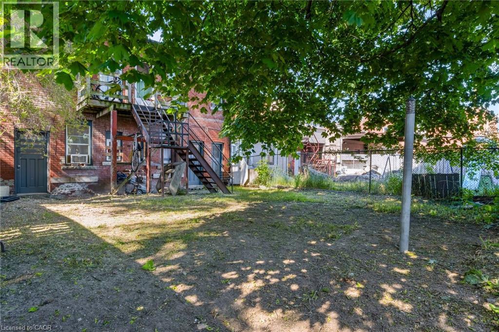 1371 Main Street E, Hamilton, Ontario  L8K 1B8 - Photo 14 - 40836959