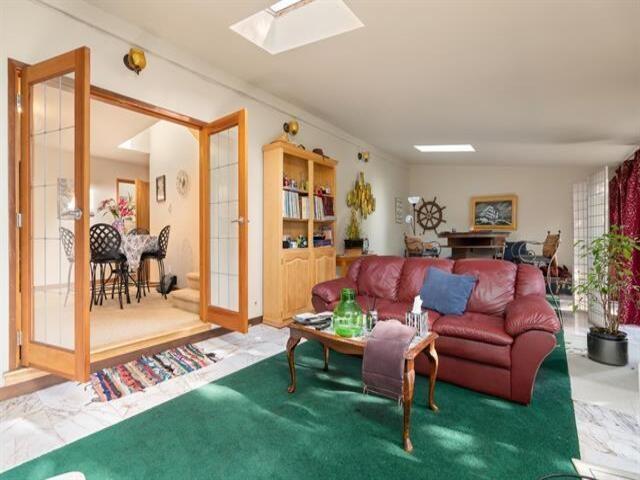13708 20 Avenue, Surrey, British Columbia  V4A 1Z7 - Photo 4 - R3133060